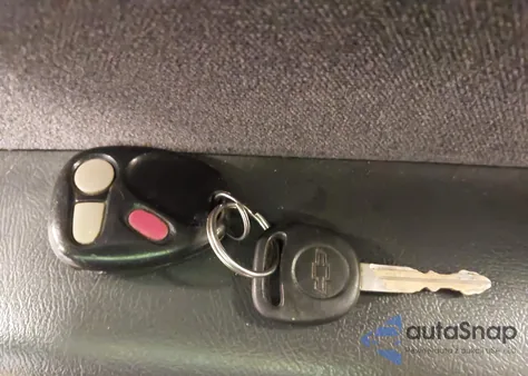 2002 Chevrolet Silverado 1500 Ls из США, поврежденный, VIN 2GCEK19T421373309